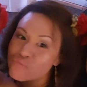 Meet your Posher, Yaneth